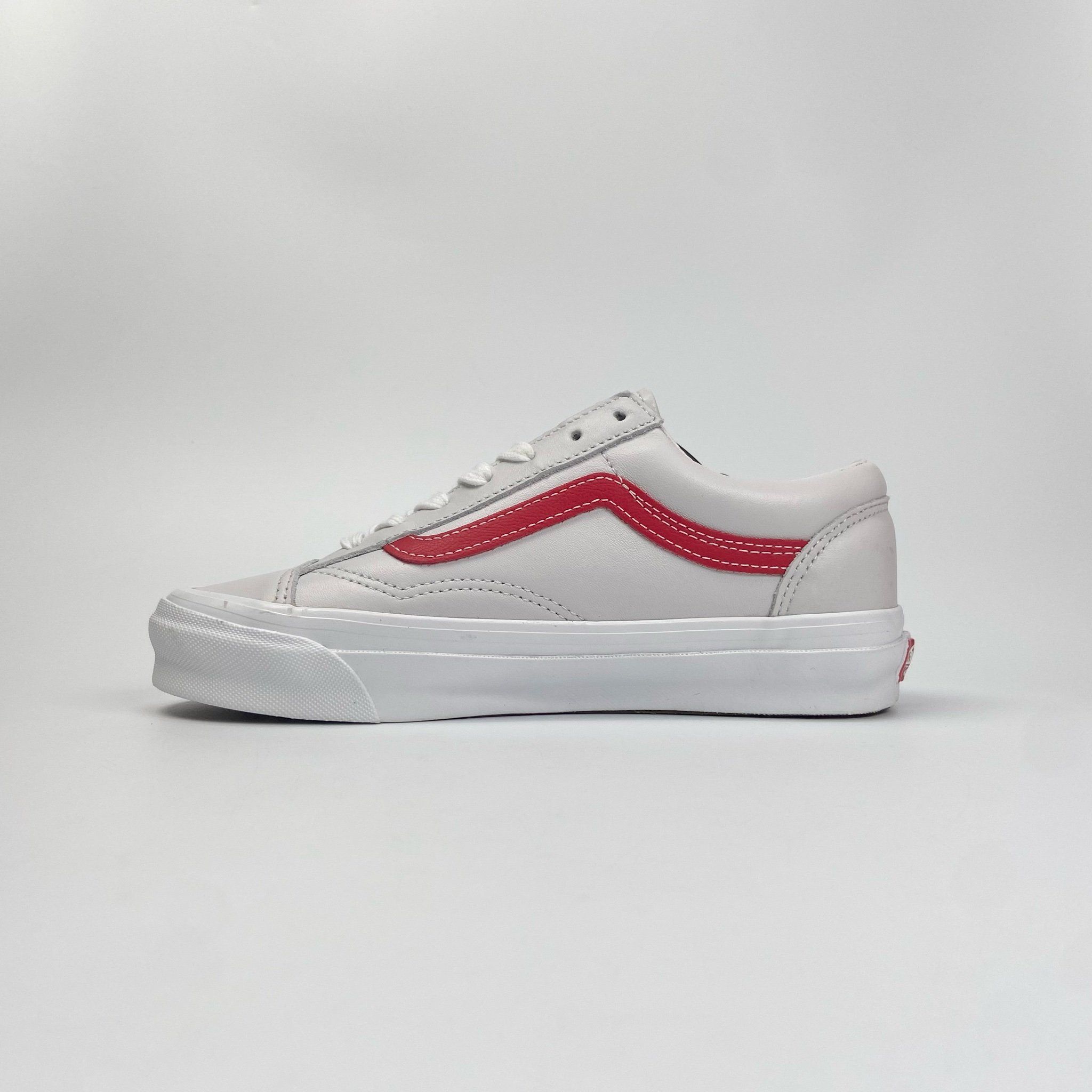 vans vault og style 36 true white red vans vault og style 36 true white red
