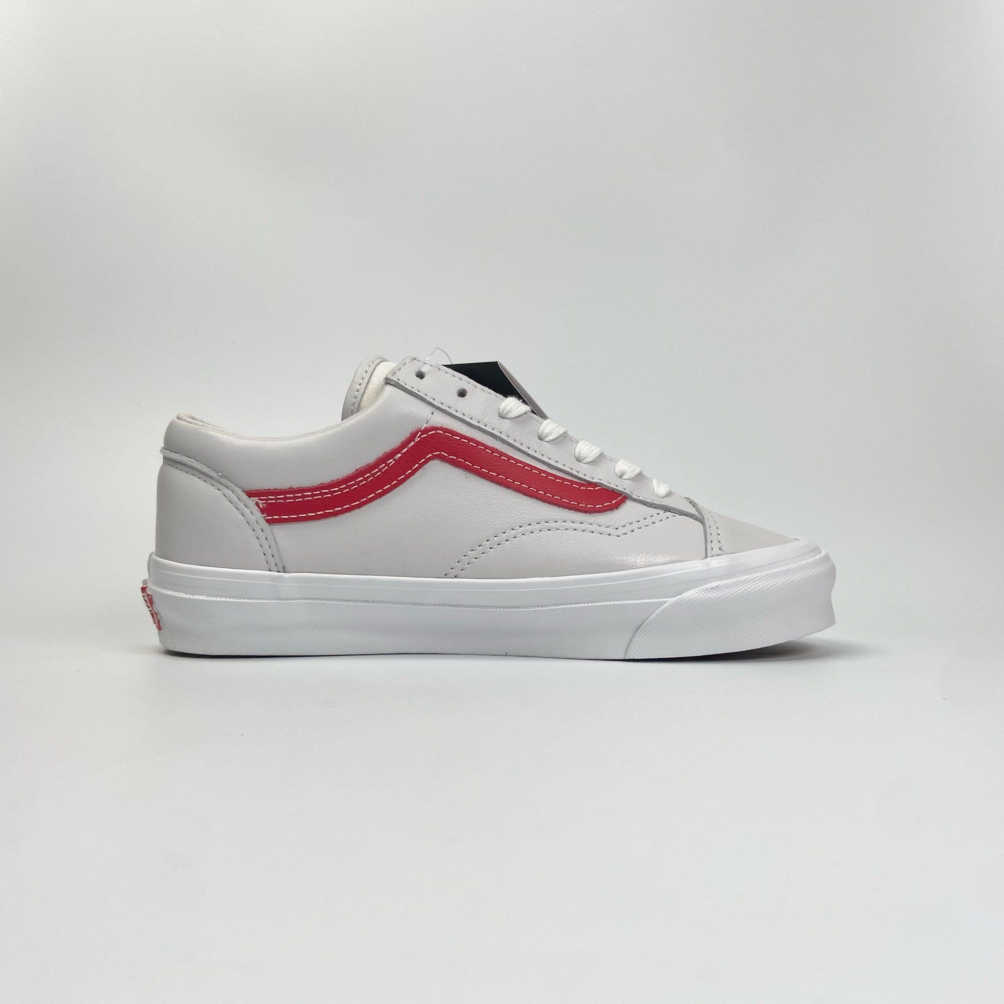 vans vault og style 36 true white red vans vault og style 36 true white red